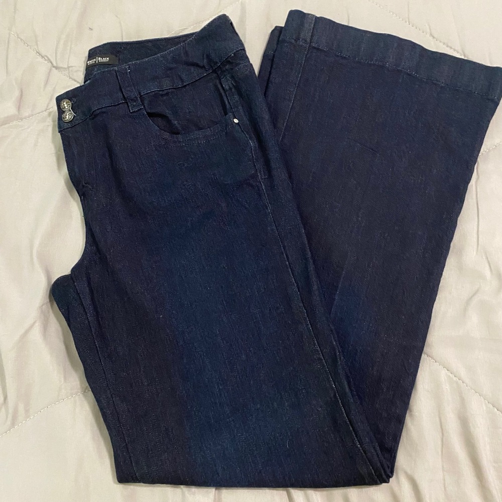 White House Black Market Blanc Flare Jeans Dark Wash Indigo 10S Wide Leg Trouser